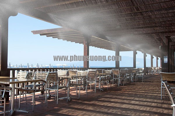 Hệ thống phun sương Hawin được sử dụng ở nhà hàng ở Trà Vinh